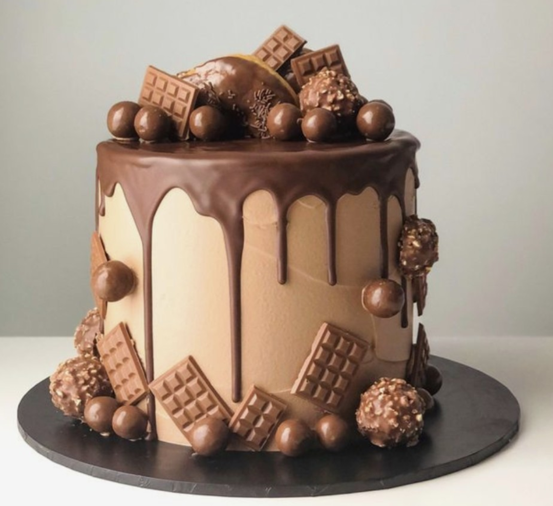 Chocolate Cake (6"feeds10) Sugar Shaker Bakery